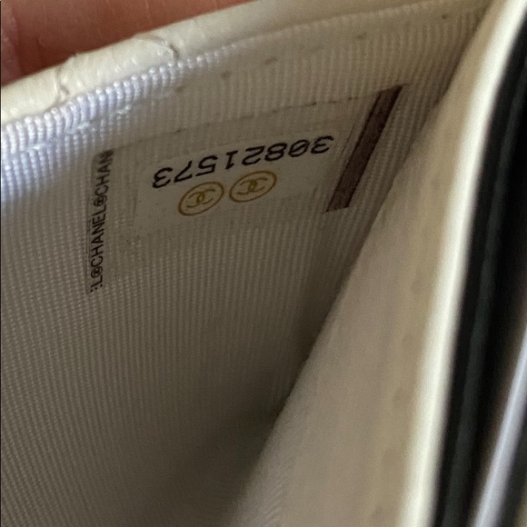 ‼️SOLD‼️NEW 21C Chanel Card Holder Winter White - Picture 3 of 9